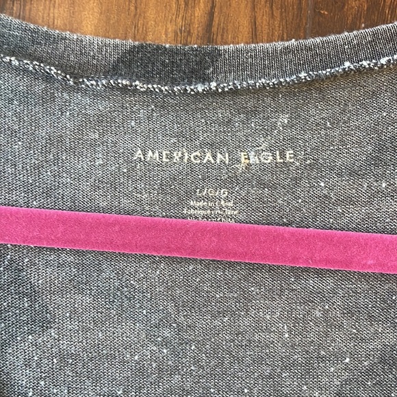 American Eagle T-Shirt - Picture 3 of 4